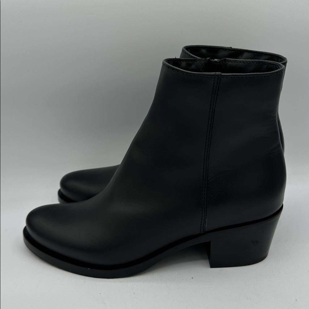 La Canadienne Pisa Black Leather Ankle Bootie Made In Canada Size 8.5 NWOB $498 - Picture 5 of 9